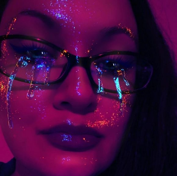 Meet your Posher, Misty - Picture 2 of 2